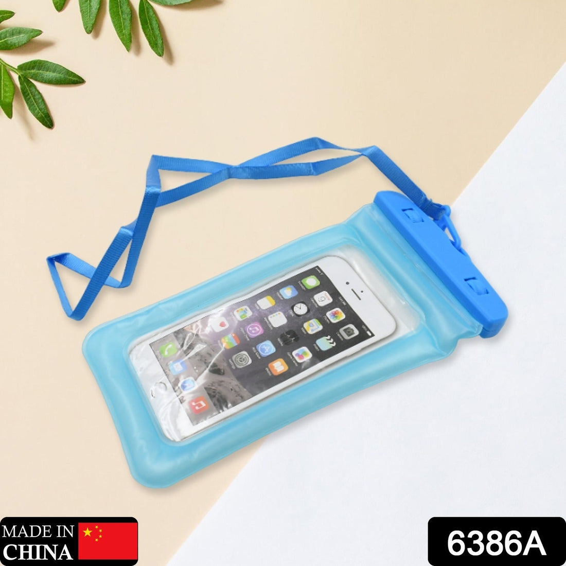 Waterproof mobile pouch for underwater use